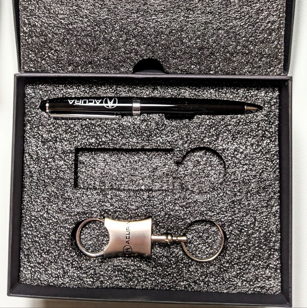Nib Acura 2024 latest keychain + pen with luxury box